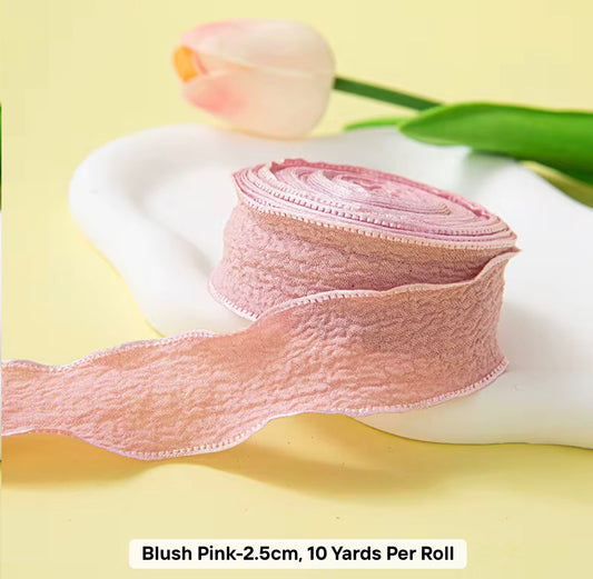 BLUSH PINK - Dekoratīvā viļņotā auduma lentīte 25mm x 9m